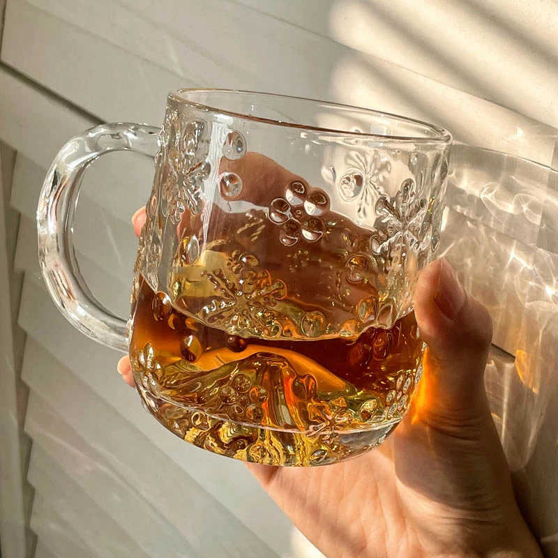 Simpatica tazza di Natale rega - Wine Beer Coffee Drink recensione e prezzo